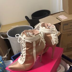 Elegant Women's Lace-Up Heeled Boots - Gold and Cream